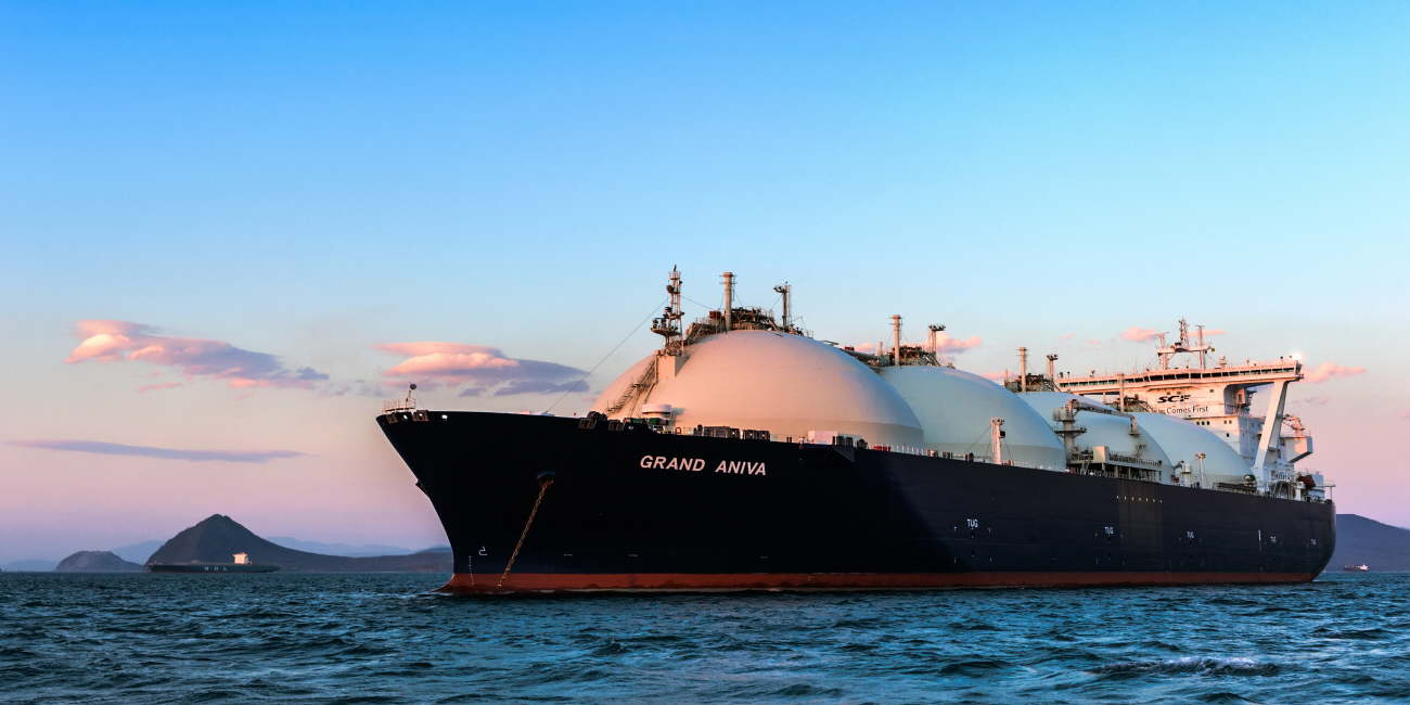 F-LNG (FLOATING LIQUID NATURAL GAS)