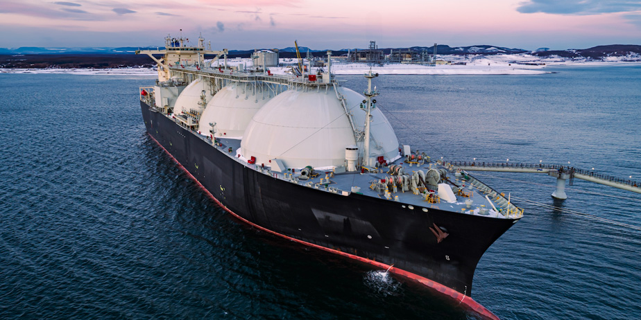 FLNG (Floating Liquefied Natural Gas)